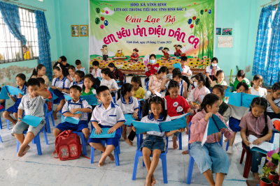 CÂU LẠC BỘ “EM YÊU LÀN ĐIỆU DÂN CA” TIẾP TỤC DUY TRÌ VÀ PHÁT HUY GIÁ TRỊ VĂN HÓA DÂN TỘC